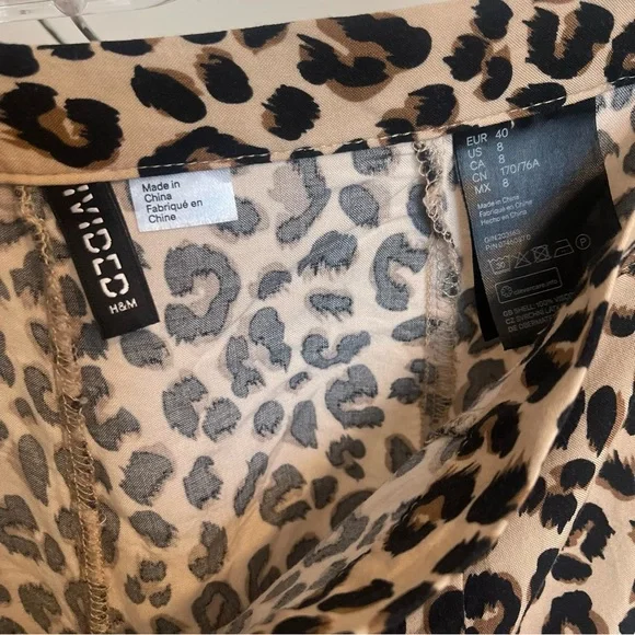 Divided Leopard Print Midi Skirt - Picture 5 of 5